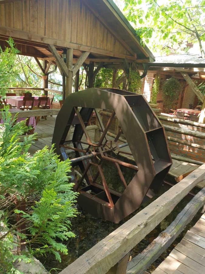 Etno Kuca Sa Konacistem Gocko Hotel Vrnjačka Banja Kültér fotó