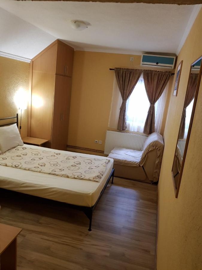 Etno Kuca Sa Konacistem Gocko Hotel Vrnjačka Banja Kültér fotó