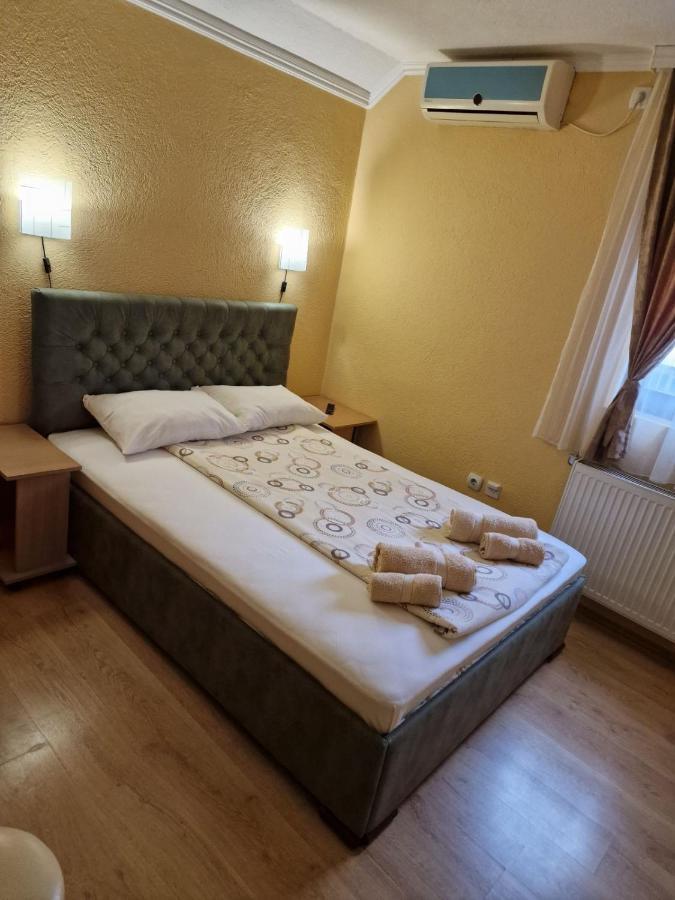 Etno Kuca Sa Konacistem Gocko Hotel Vrnjačka Banja Kültér fotó